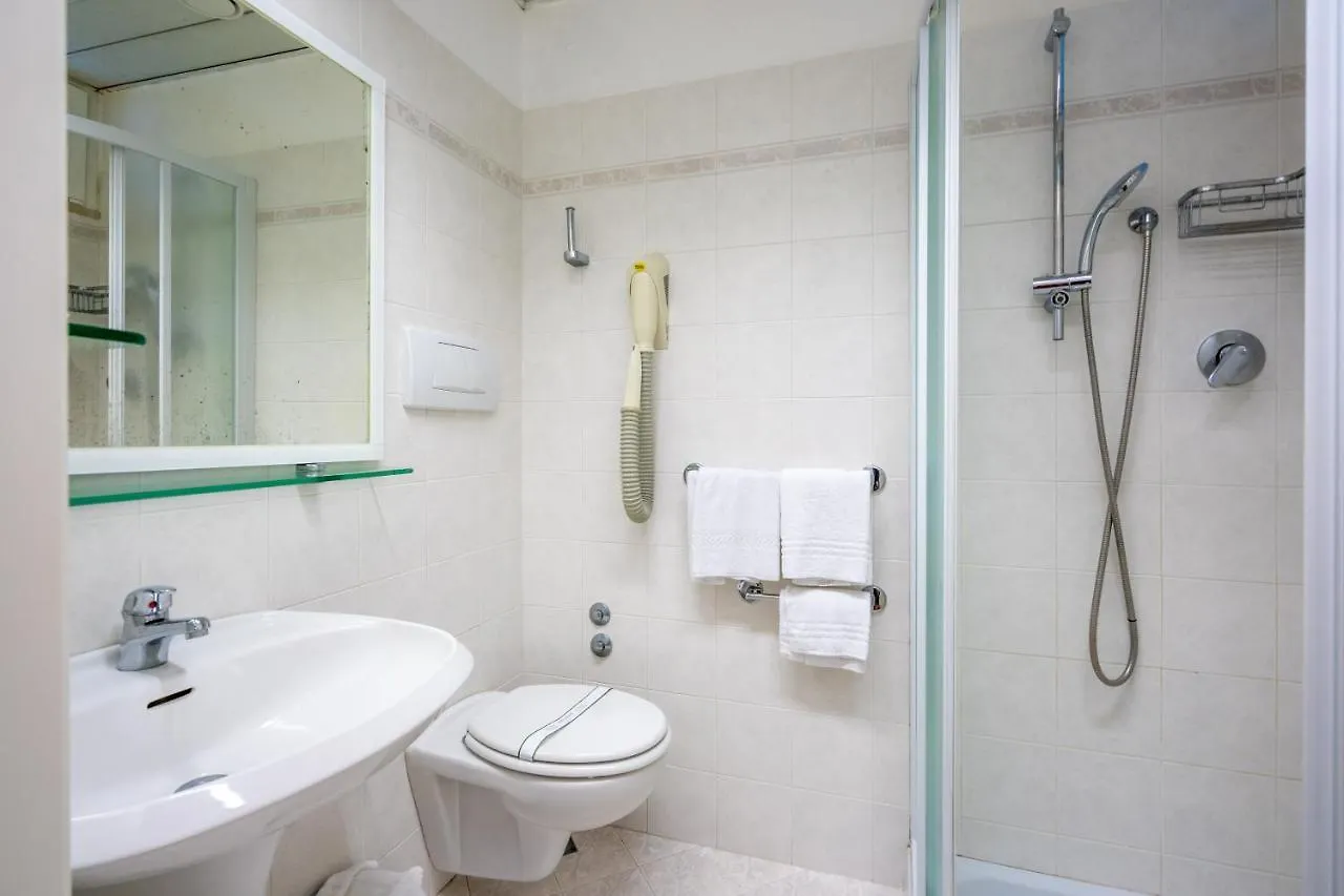 Hotel Astor Rimini Włochy